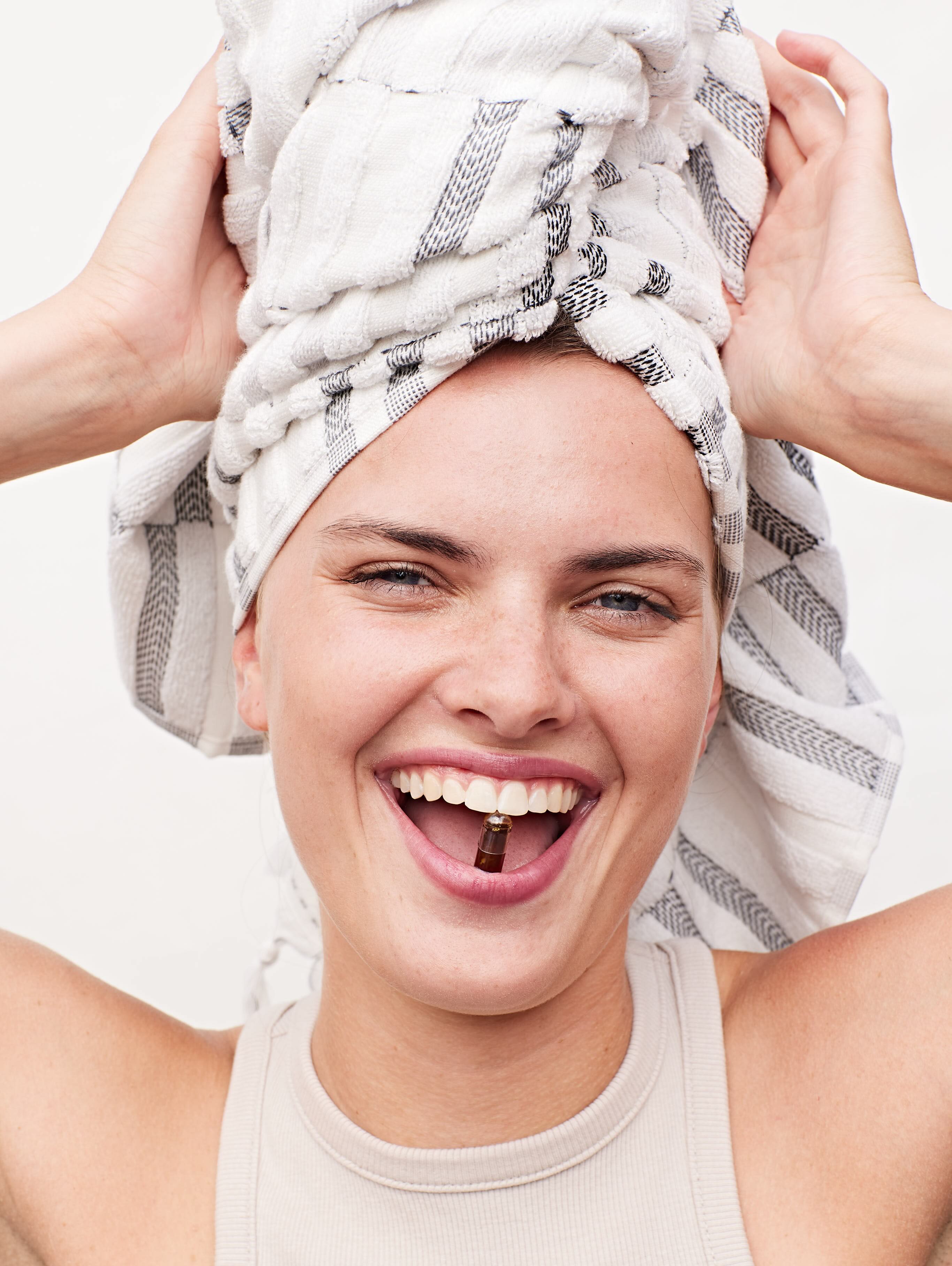 Hemp_Capsules_Lifestyle.jpg